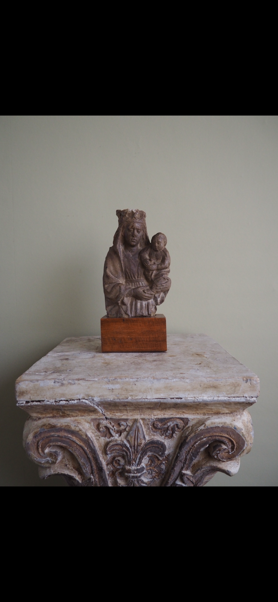 Late Gothic carved and polychrome Madonna